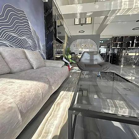 The Great Airport Hotell